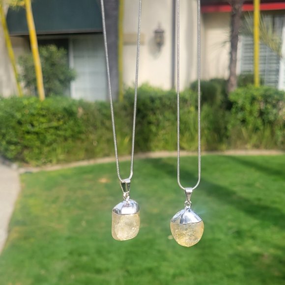 Crackle Quarts Crystal Pendants. - Picture 3 of 7